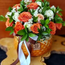 Ntsava misto com 20 a 30 rosas
