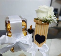Combo caixinha de uma rosa + Ferrero